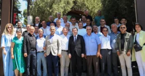 Bursa'da Gemlik Belediyesi’nin düzenlediği Muhtarlar Toplantısı’nda, mahallelerin ihtiyaçları masaya yatırıldı.