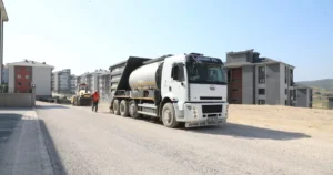Bursa'da İnegöl Belediyesi şehrin gelişim bölgelerinde bir yandan yeni yeni
