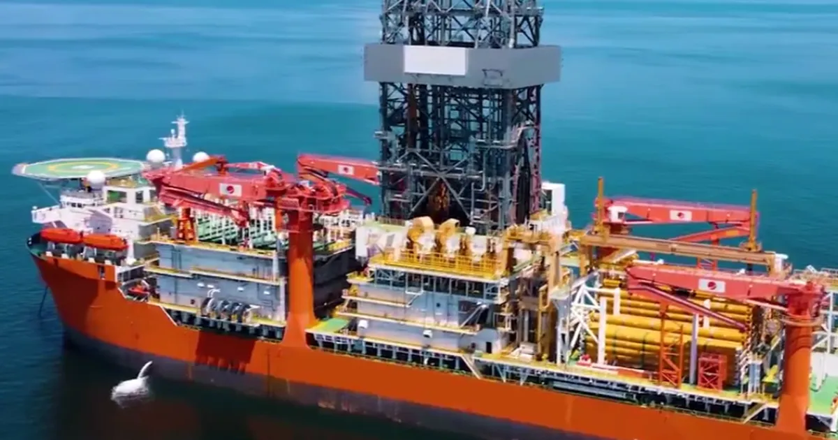 Enerji ve Tabii Kaynaklar Bakanı Alparslan Bayraktar, iki yeni nesil