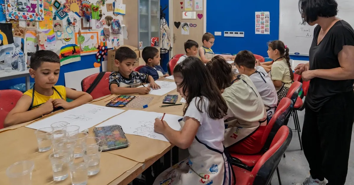 İzmirli çocuklar yaz tatilinde eğlenerek öğreniyor