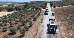 Manisa Büyükşehir Belediyesi, 2025 yılı yol yapım programı kapsamında kentin