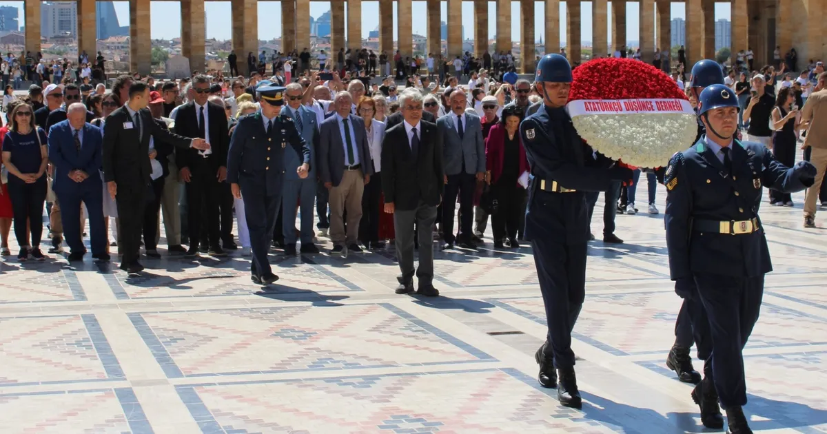 ADD, 30 Ağustos’u Anıtkabir’de kutladı