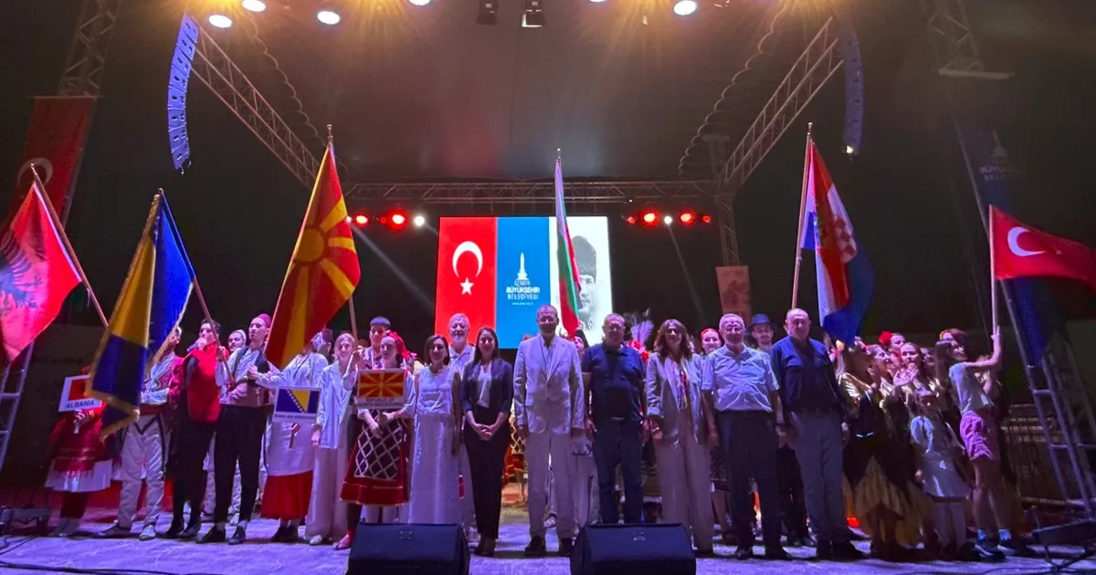 Balkan coşkusu İzmir’de sürüyor