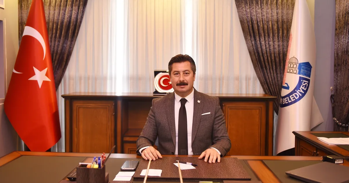 Bursa Yenişehir Belediye Başkanı Ercan Özel, 30 Ağustos Zafer Bayramı