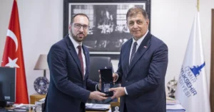 İzmir Büyükşehir Belediye Lideri Dr. Cemil Tugay, 94. İzmir Enternasyonal