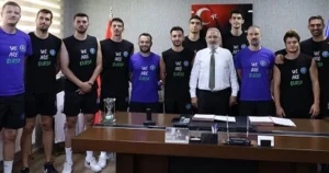Voleybolda SMS Grup Efeler Ligi’nde mücadele eden Bursa Büyükşehir Belediyespor’da