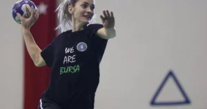 Bayanlar Hentbol Üstün Ligi'nde gayret eden Bursa Büyükşehir Belediyespor, yeni