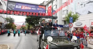 Başkomutan Gazi Mustafa Kemal Atatürk’ün liderliğinde kahraman ordumuz ve milletimizin