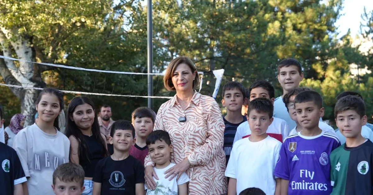 Eskişehir Büyükşehir Belediye Başkanı Ayşe Ünlüce, Büyükşehir Belediyesi Çocuk Hakları