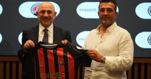 Türkiye’nin esaslı markalarından Mısırlı Underwear and Socks ile Türk futbolunun