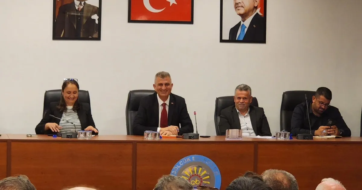 Kocaeli'de Gölcük Belediye Başkanı Ali Yıldırım Sezer, ilçede misyon yapan