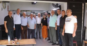 İzmit Belediyesi, mahalle ziyaretleri kapsamında bu hafta Bekirdere Mahallesi’nde esnaf