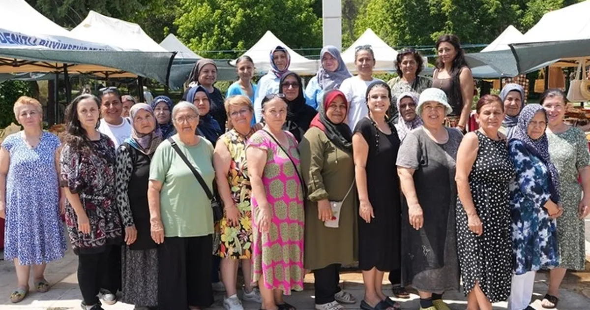Denizli Büyükşehir Belediyesi Kent Kurulu Bayan Meclisi tarafından düzenlenen “El