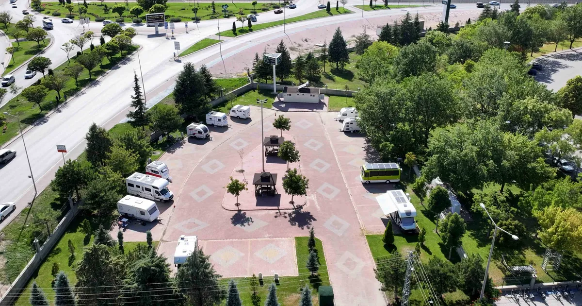 Karavan tutkunlarından “Karatay Karavan Parkı”na yoğun ilgi