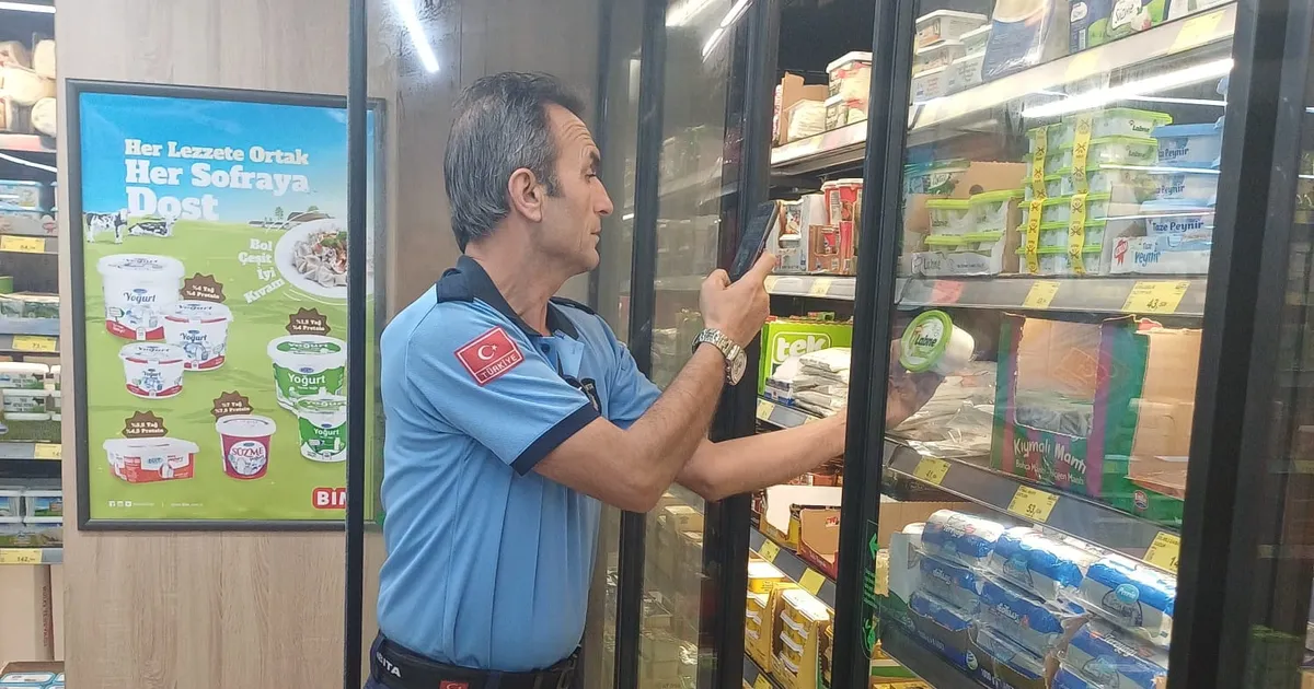Kocaeli Büyükşehir’den market raflarına sıkı takip