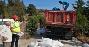 Kocaeli Büyükşehir Belediyesi, “Doğal Salma Yumurta Tavukçuluğu Projesi” kapsamında bu