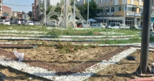 Manisa Büyükşehir Belediyesi Kent Estetiği Dairesi Başkanlığı, il genelinde yürüttüğü