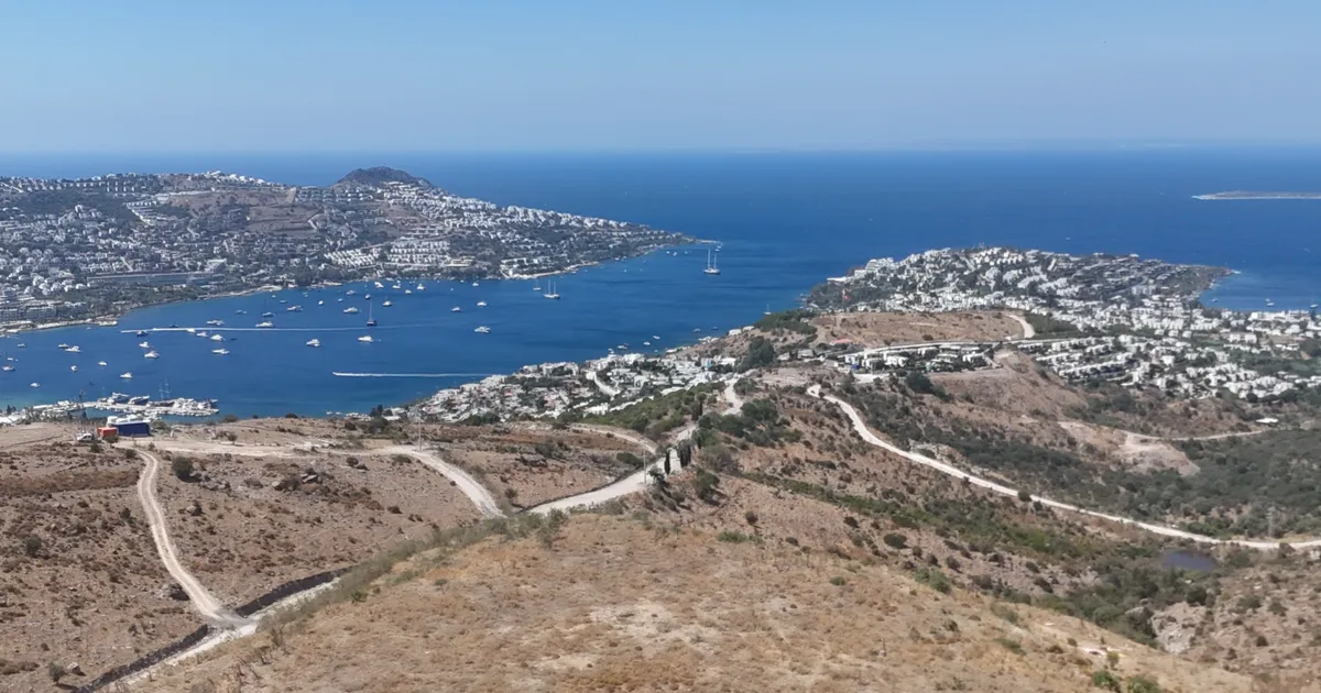 Muğla’da vahşi depolama alanları yeşile dönüşüyor