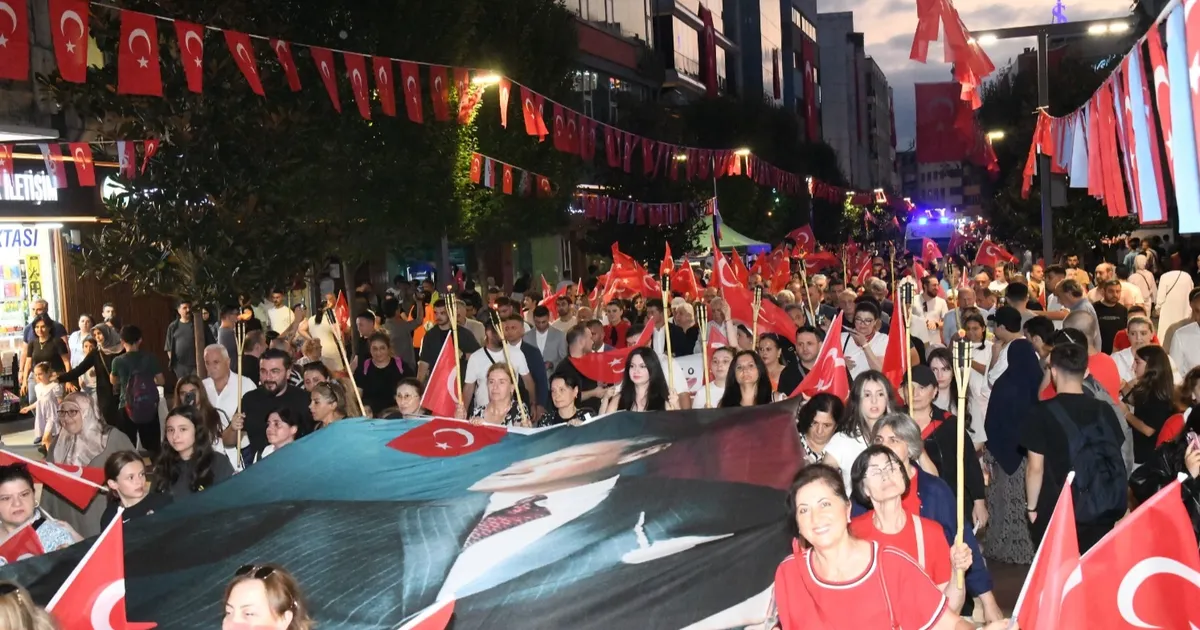 Trabzon’da 30 Ağustos coşkusu meydanlara taştı
