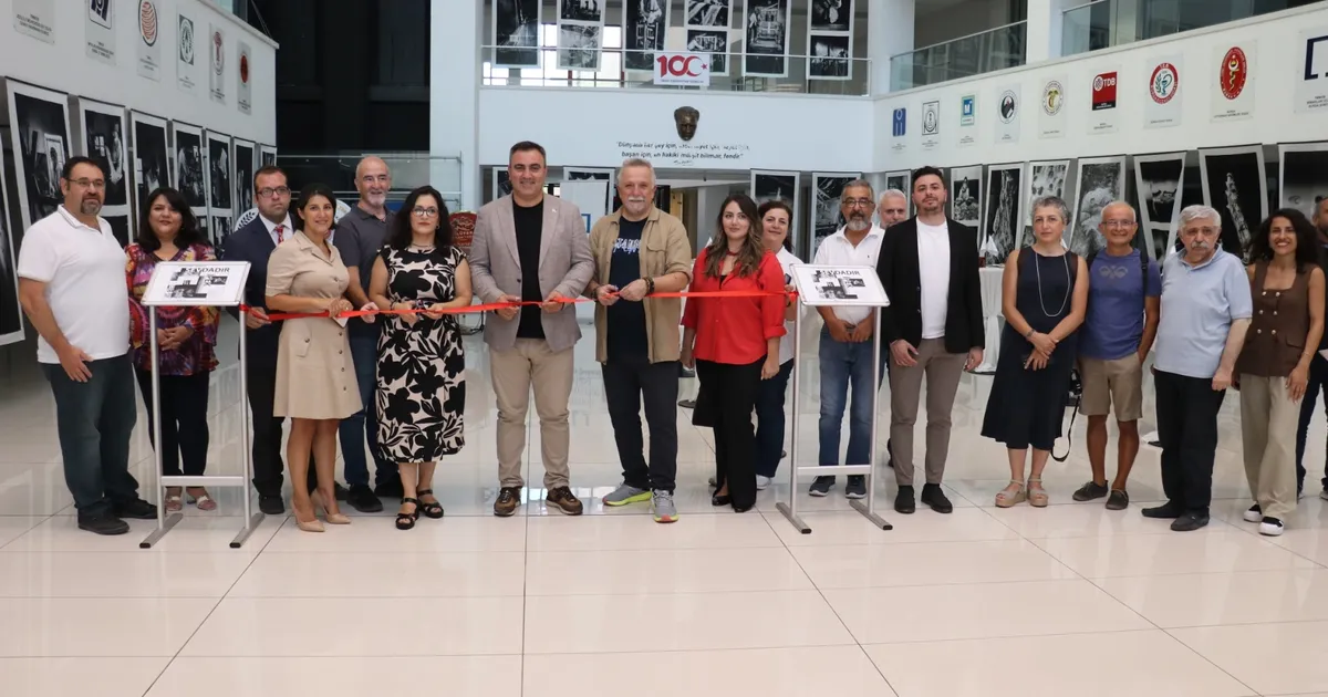 Türkiye’nin en büyük ipek sergisi Bursalılarla buluştu