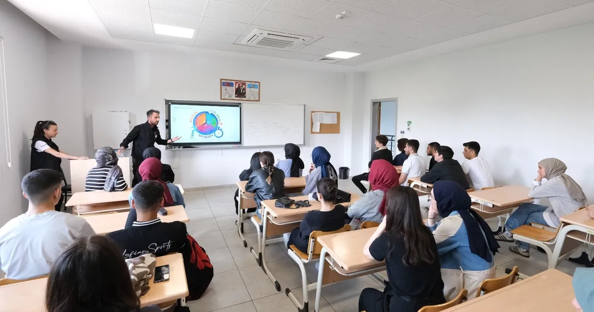 Bursa’da bugüne kadar binlerce genci ücretsiz YKS kursları ile üniversiteye
