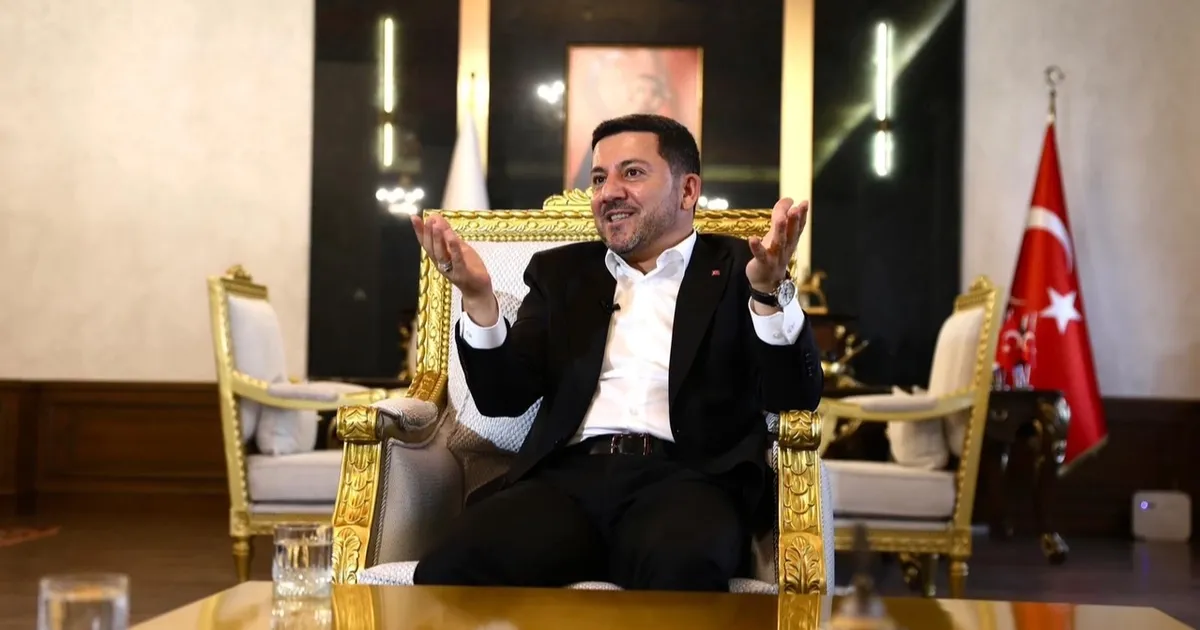 Üniversiteyi kazanan adaylara Rasim Arı’dan tebrik