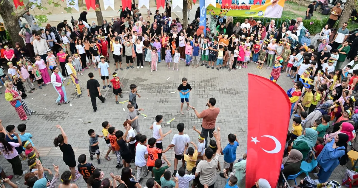 Yıldırım Belediyesi düzenlediği Yaz Çocuk Şenlikleri ile Yıldırımlı çocukların unutulmaz