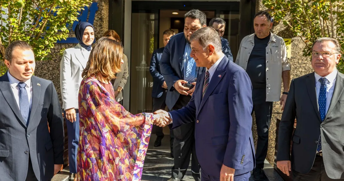 Arjantin Başkonsolosu Vivas’tan İzmir’e ziyaret