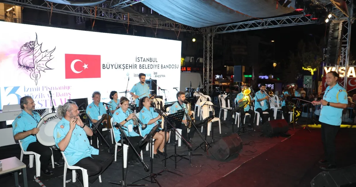 Bando ekipleri Pişmaniye Festivaline büyük renk kattılar