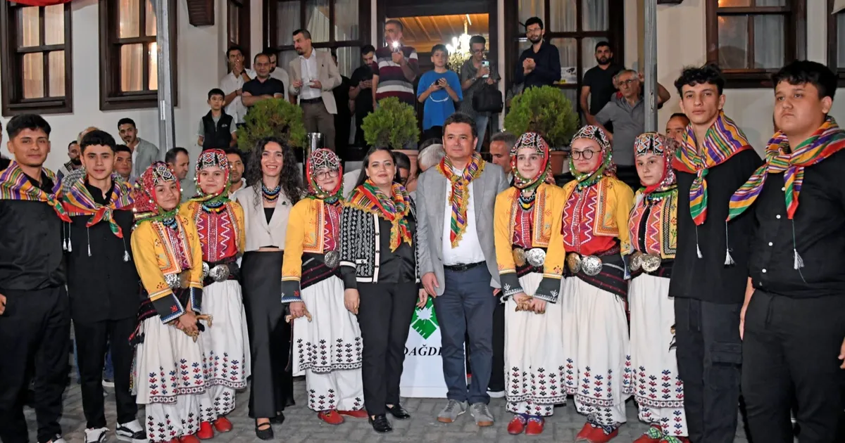 Başkan Aydın, Danışık Gecesi’nde hemşehrileriyle buluştu