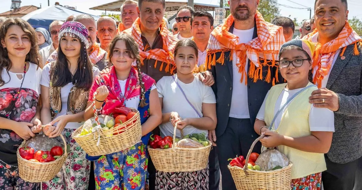 Başkan Tugay Bardacık Şenliği’ne katıldı