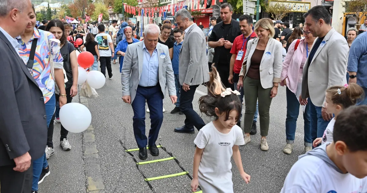 Bursa Büyükşehir’den çocuklara ‘Heykel’ daveti