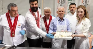 Bursa Büyükşehir Belediyesi’nin kentin tescilli lezzetlerini ve unutulmaya yüz tutmuş