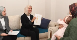 Bursa'da Osmangazi Belediyesi, "Osmangazi95" projesi kapsamında ilçede yaşayan anne ve anne