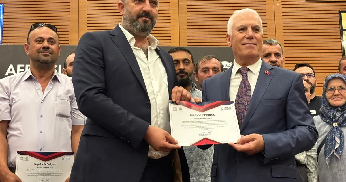 Bursa’da yangınla mücadele eden kahramanlara teşekkür belgesi