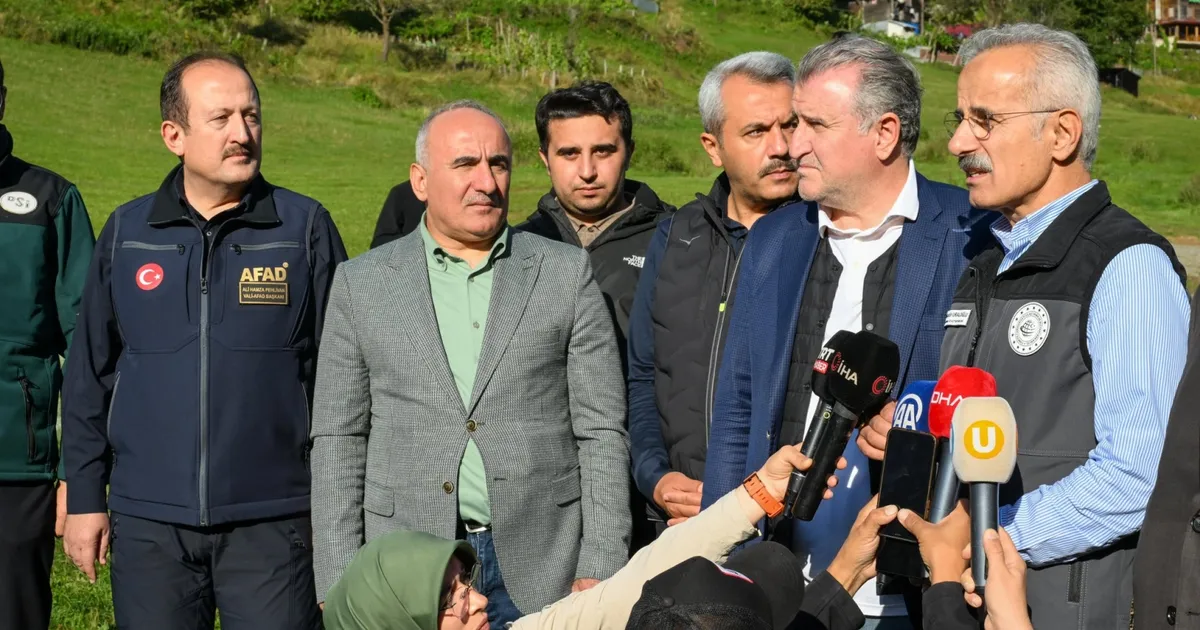 Çamlıhemşin-Ayder yolu ulaşıma açıldı