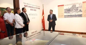 Dokuz Eylül Üniversitesinde düzenlenen “İşgâlden Kurtuluşa İzmir” temalı panelde, işgal