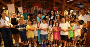 Efes Selçuk Belediyesi, 1 Eylül Dünya Barış Günü’nü çocukların sanat