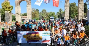 Efes Selçuk Belediyesi, İzmir Büyükşehir Belediyesi, Efes Selçuk Bisikletlileri Derneği,