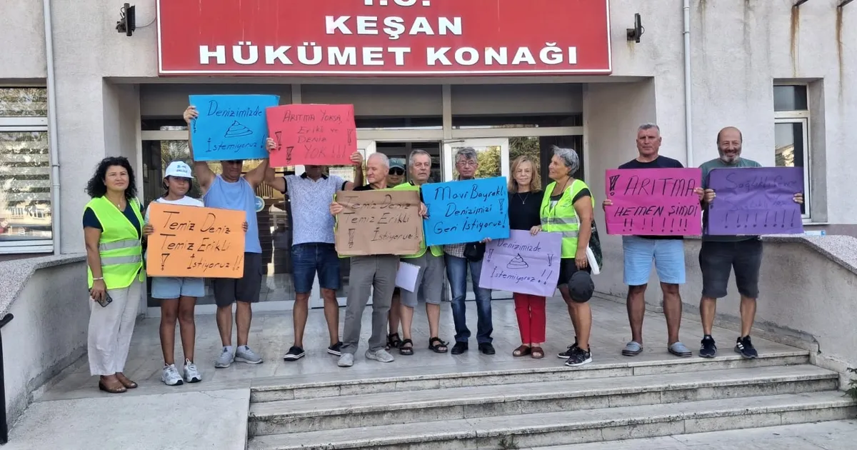Edirne'nin Keşan ilçesi Erikli kıyısında geçen ay kirlilik şikayetleri üzerine