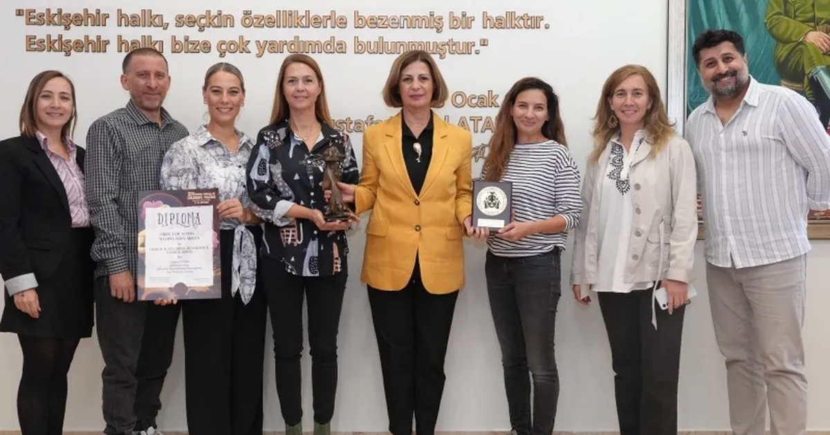 Eskişehir Şehir Tiyatroları’na Sırbistan’dan uluslararası ödül