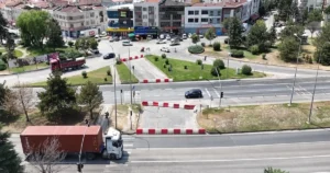 Eskişehir Büyükşehir Belediyesi, Eskişehir D-200 karayolu üzerindeki Tepebaşı Kavşağı’nın kapatılmasına