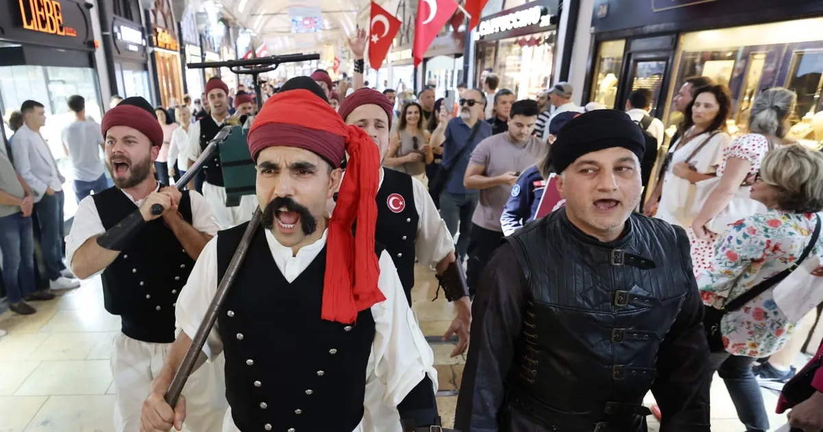 İstanbul’da tulumbacılar seremonisine büyük ilgi