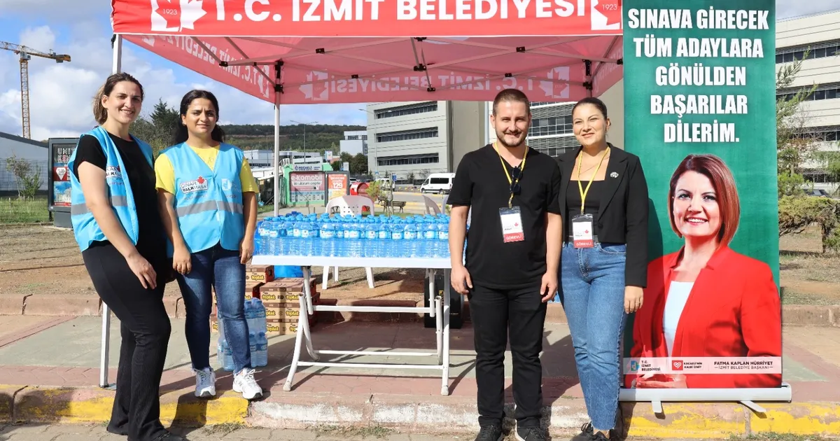 İzmit Belediyesinden KPSS adaylarına destek