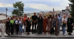Kocaeli İzmit Belediyesi tarafından bayanların sosyalleşebileceği, dayanışma içinde öğrenebileceği bir