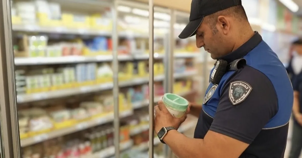Kayseri Melikgazi Belediyesi Zabıta takımları, ilçe genelinde hizmet veren market