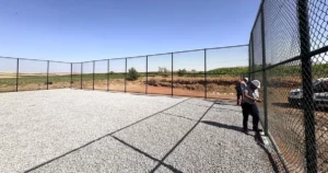 Kayseri Melikgazi Belediyesi, 3 başka mahalleye futbol alanı yapıyor