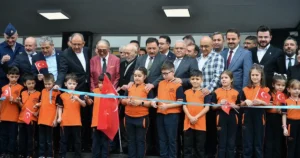 Kayseri Büyükşehir Belediye Lideri Dr. Memduh Büyükkılıç, Türkan Altun ve