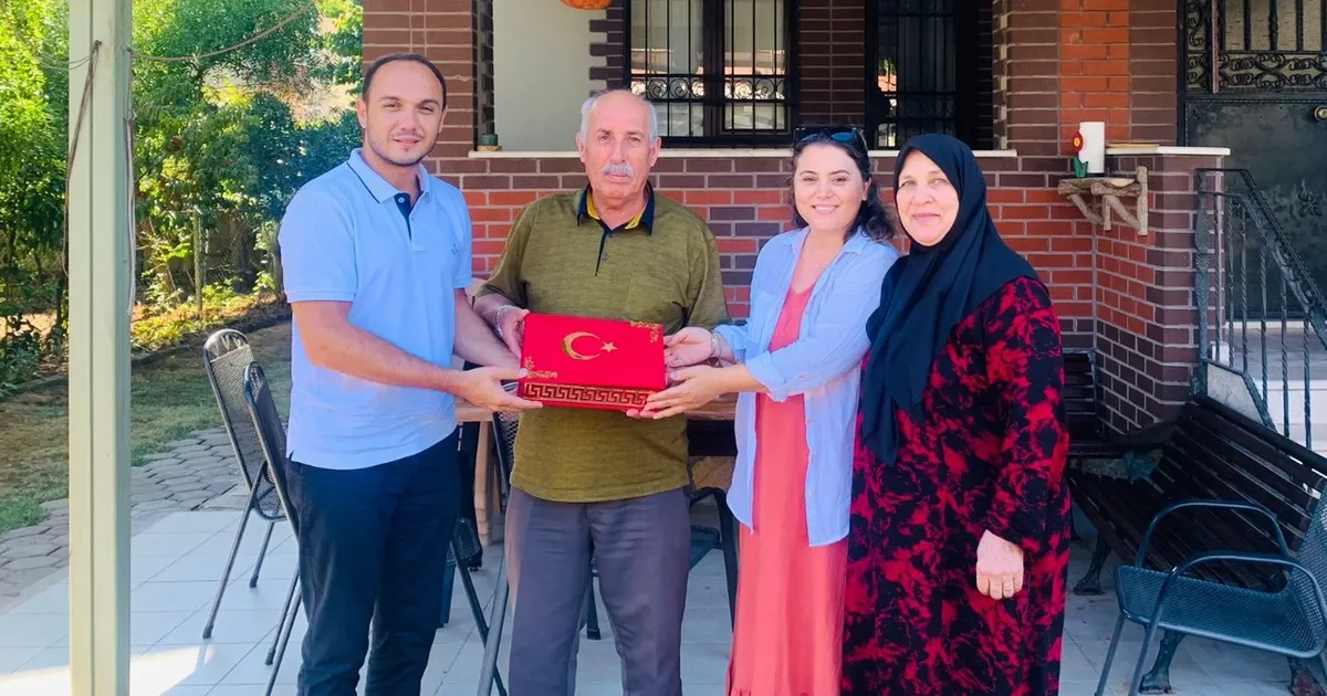 Kocaeli İzmit Belediyesi kahraman gazileri unutmuyor