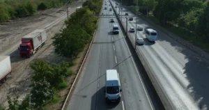 Kocaeli Büyükşehir Belediyesi’nin yürüttüğü Başiskele Kavşak Projesi kapsamında alınan trafik
